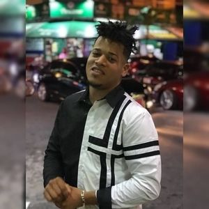 Meet your Posher, Oscar anibal